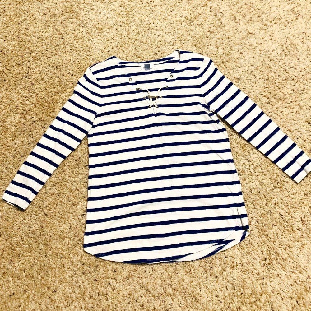 Old Navy striped blue and white top Size M